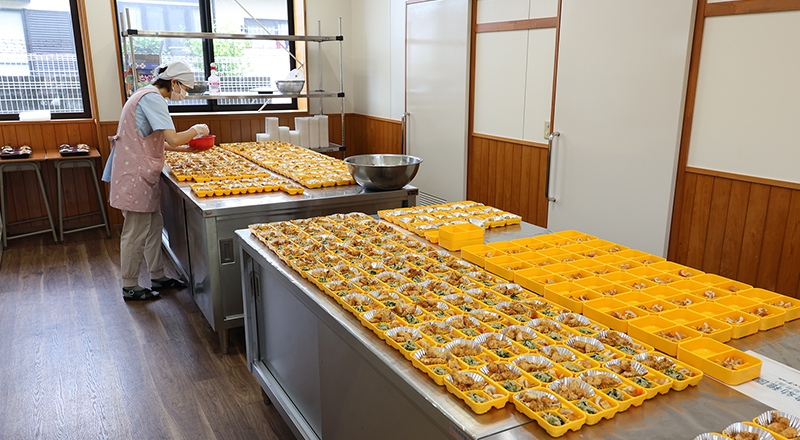 給食センター